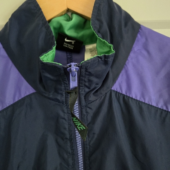 Vintage Navy and Purple Nike Medium Men's Windbreaker Jacket Rn#56323 - Picture 3 of 13